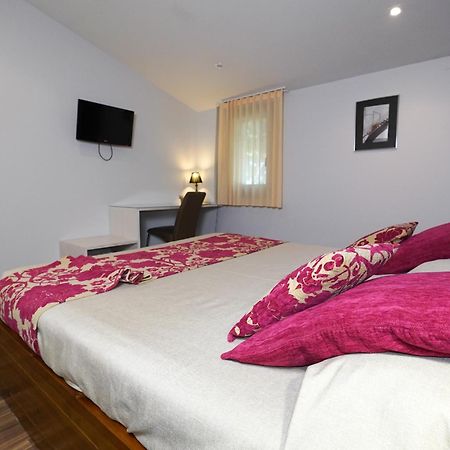 Hotel Mas Prades Deltebre Exterior photo
