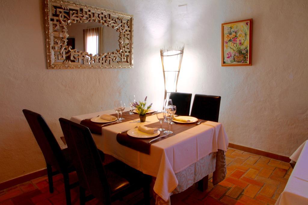 Hotel Mas Prades Deltebre Exterior photo