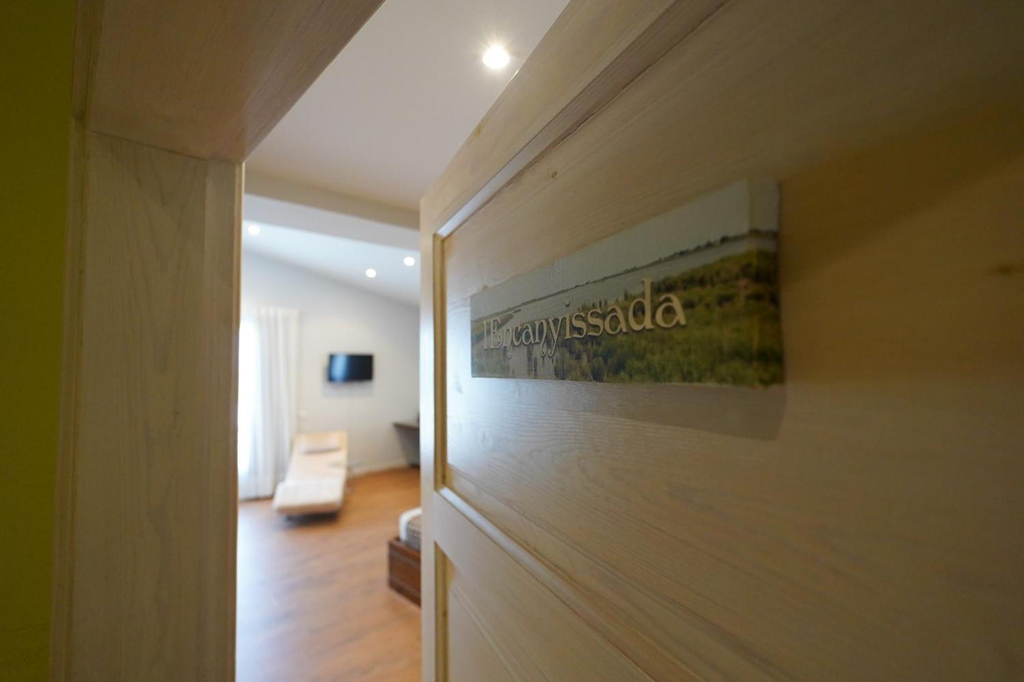 Hotel Mas Prades Deltebre Exterior photo