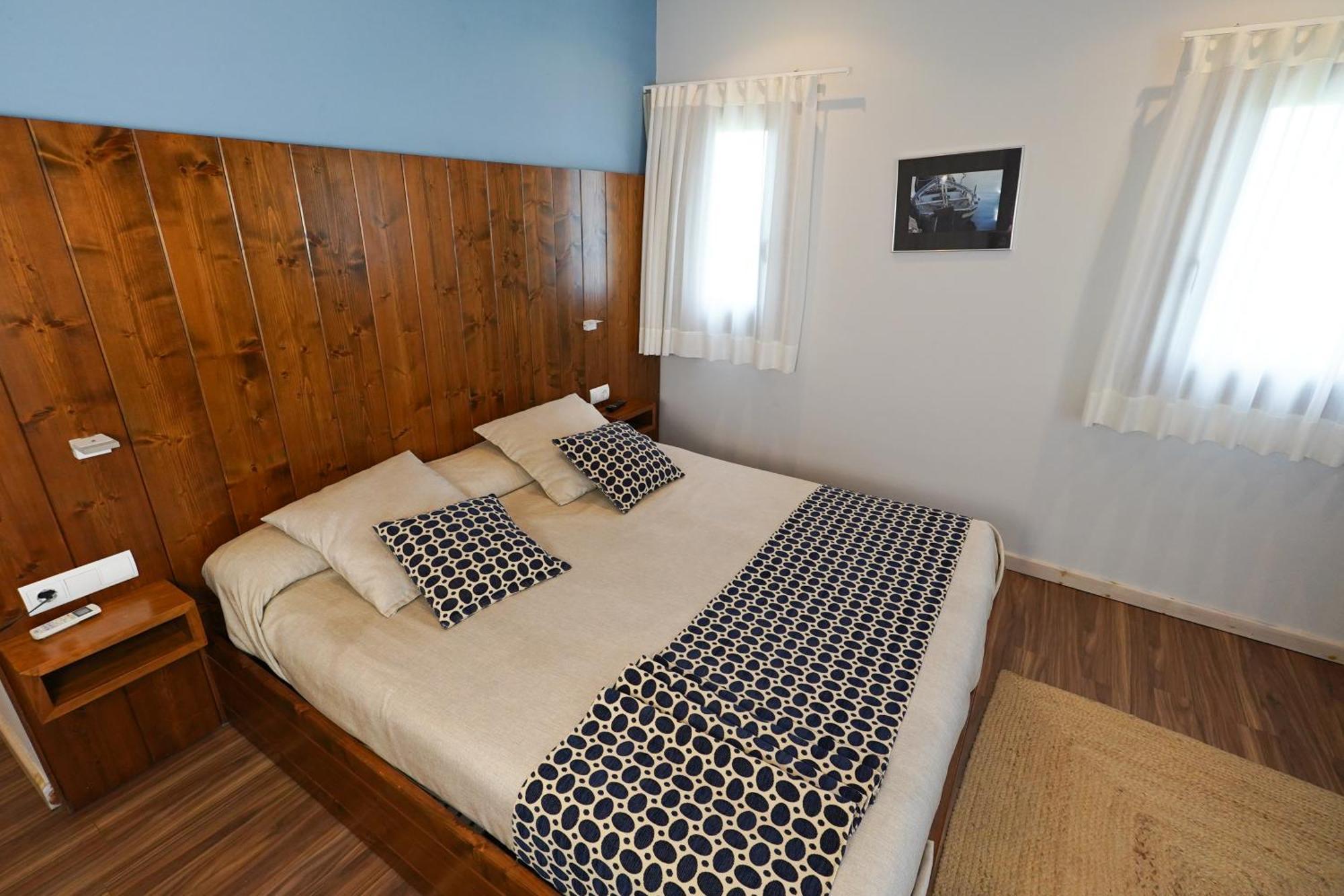 Hotel Mas Prades Deltebre Exterior photo