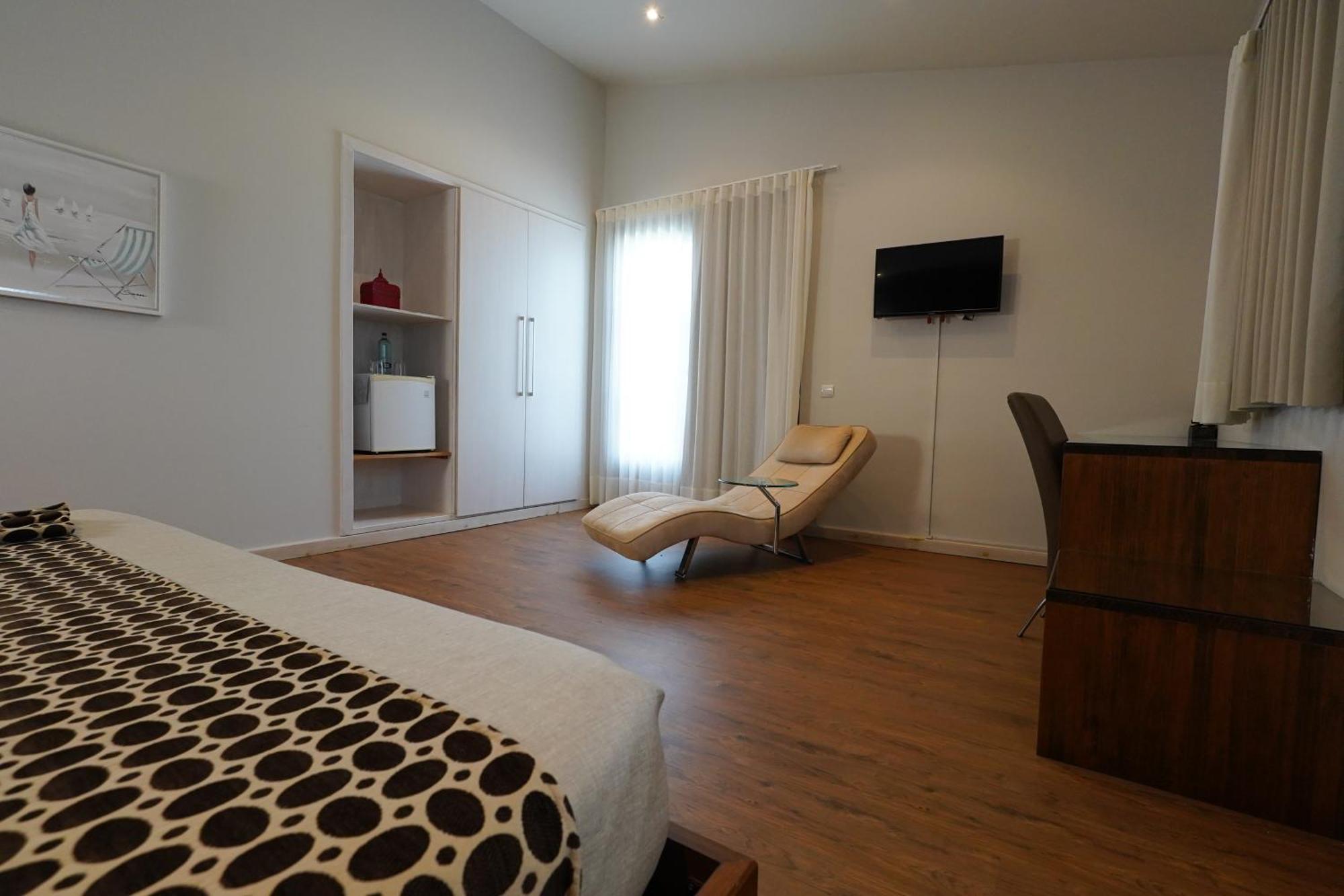 Hotel Mas Prades Deltebre Exterior photo